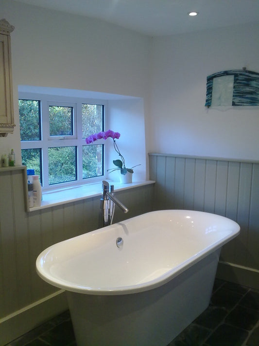 The Old Farmhouse - Bathroom -suzie-catlin-designs