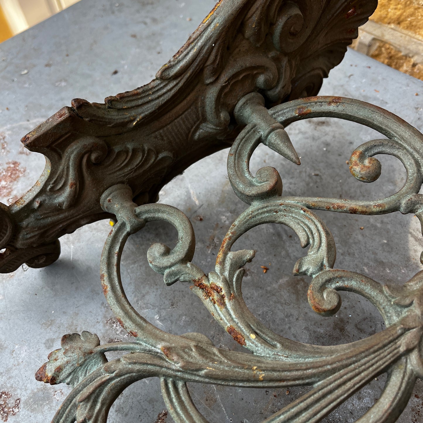 Antique Cast Iron Wall Bracket