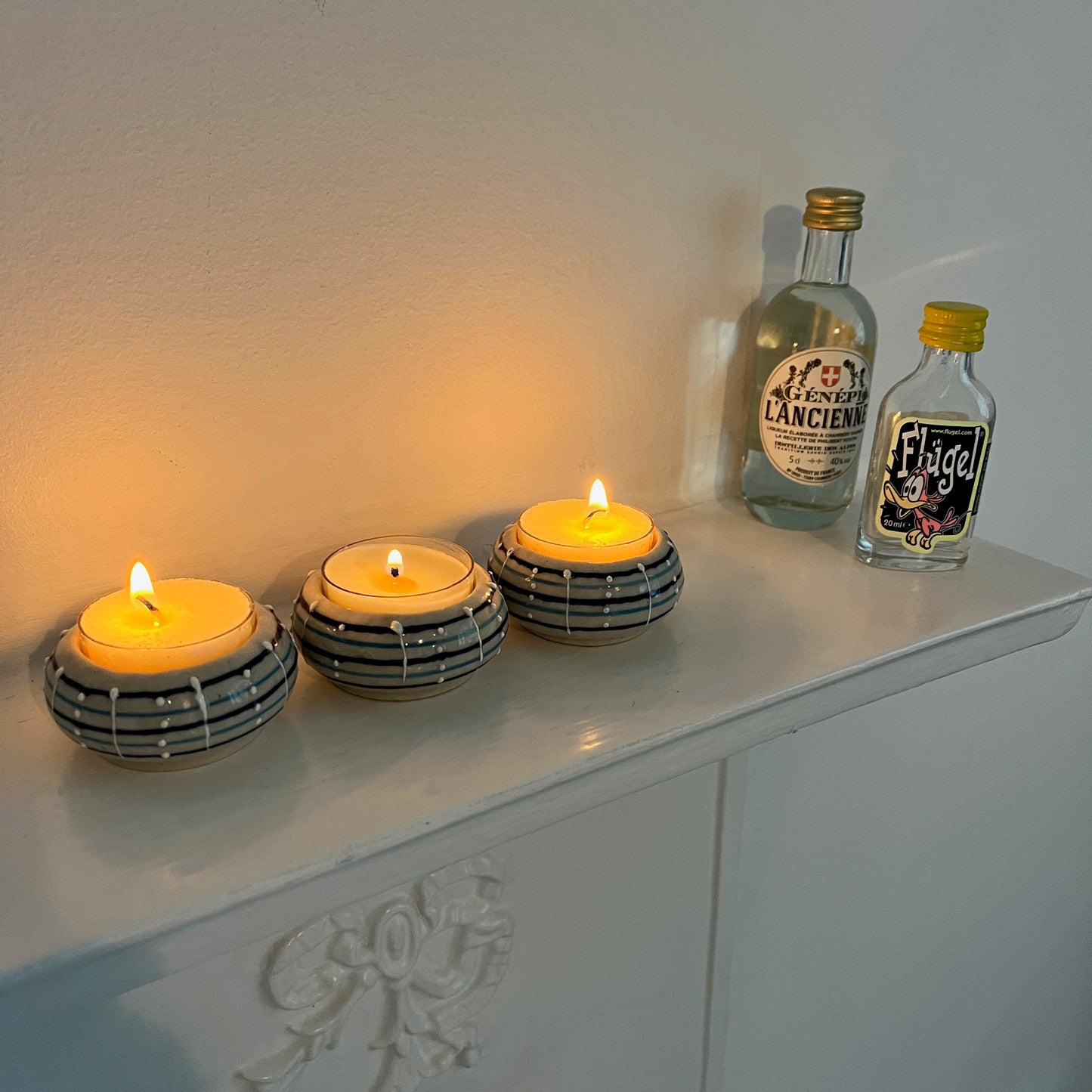 3 small decorative tea lights