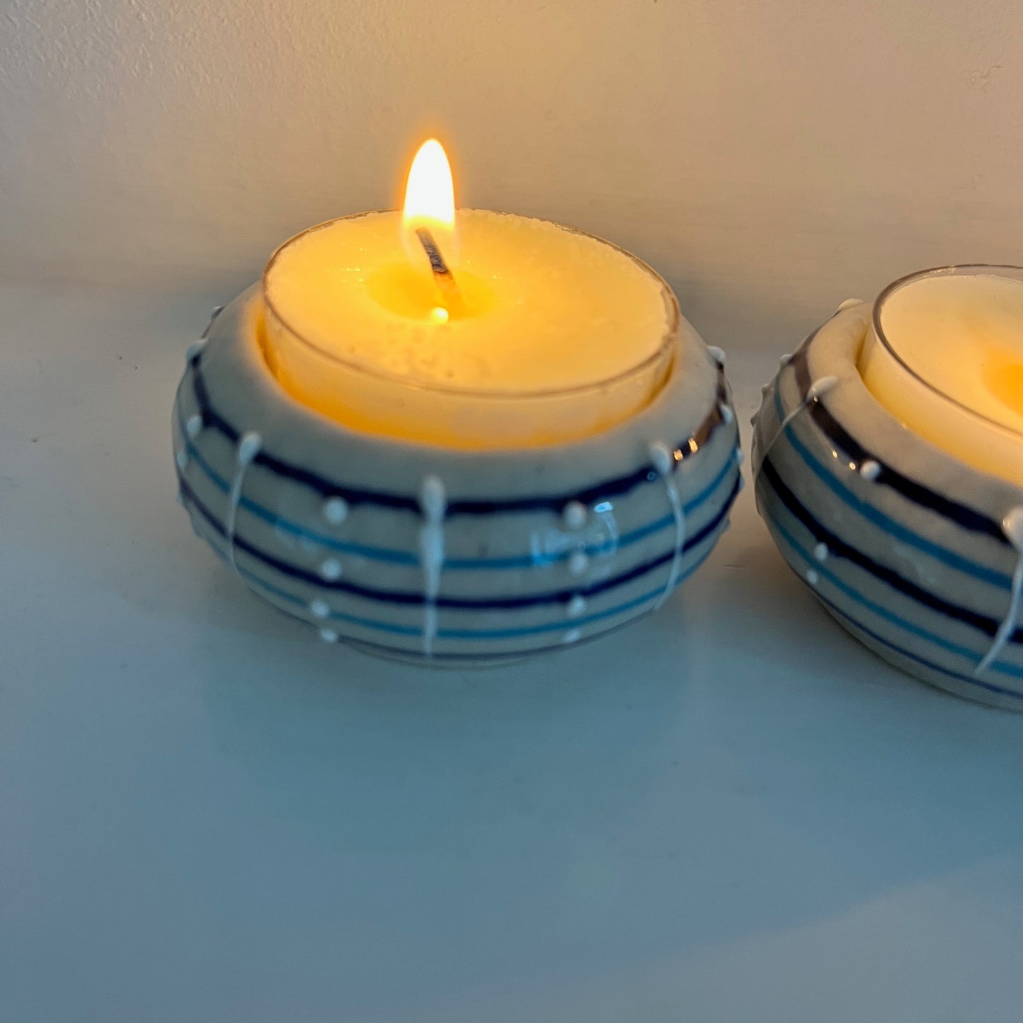 3 small decorative tea lights