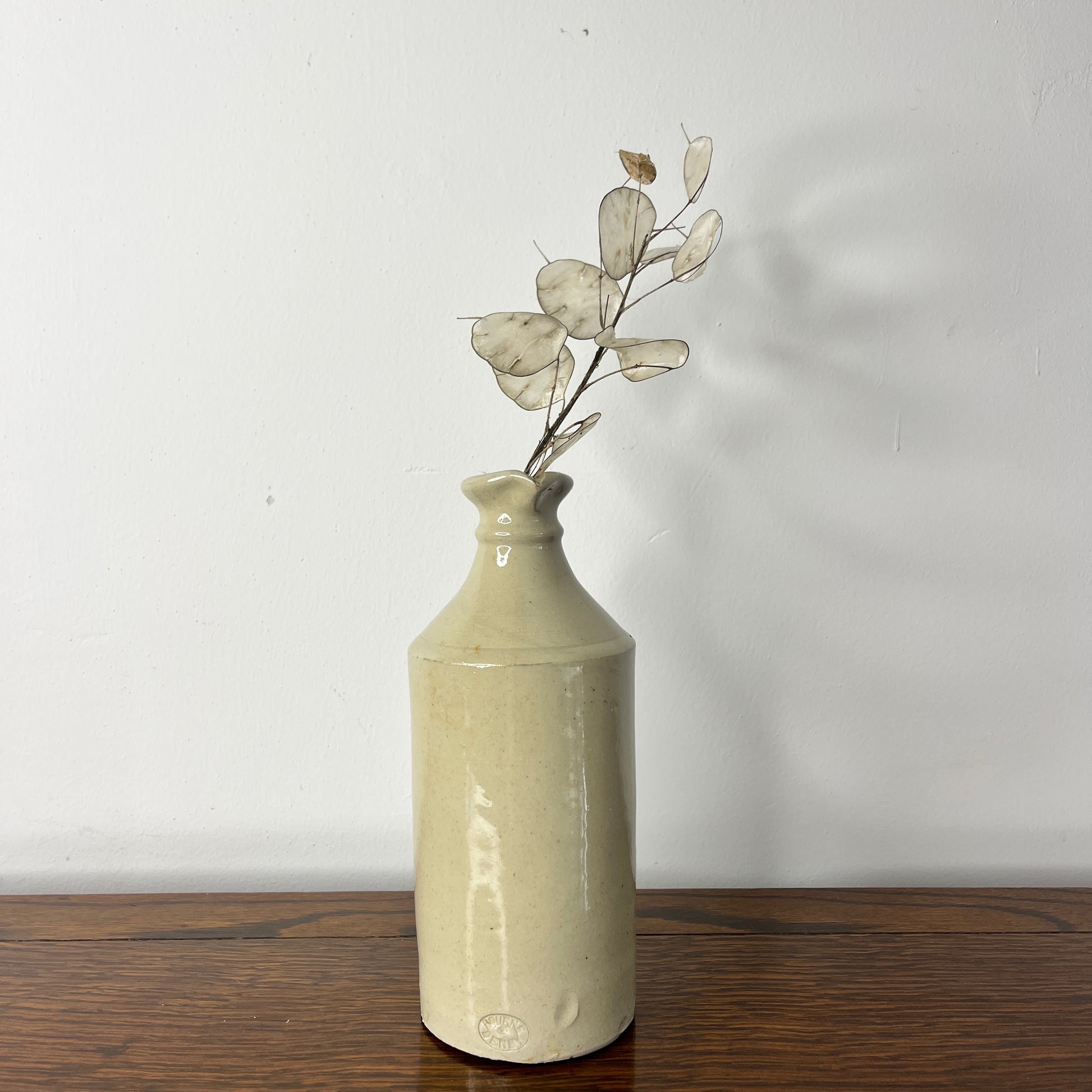 Victorian cream-colored ink pots with simple but elegant, vintage design