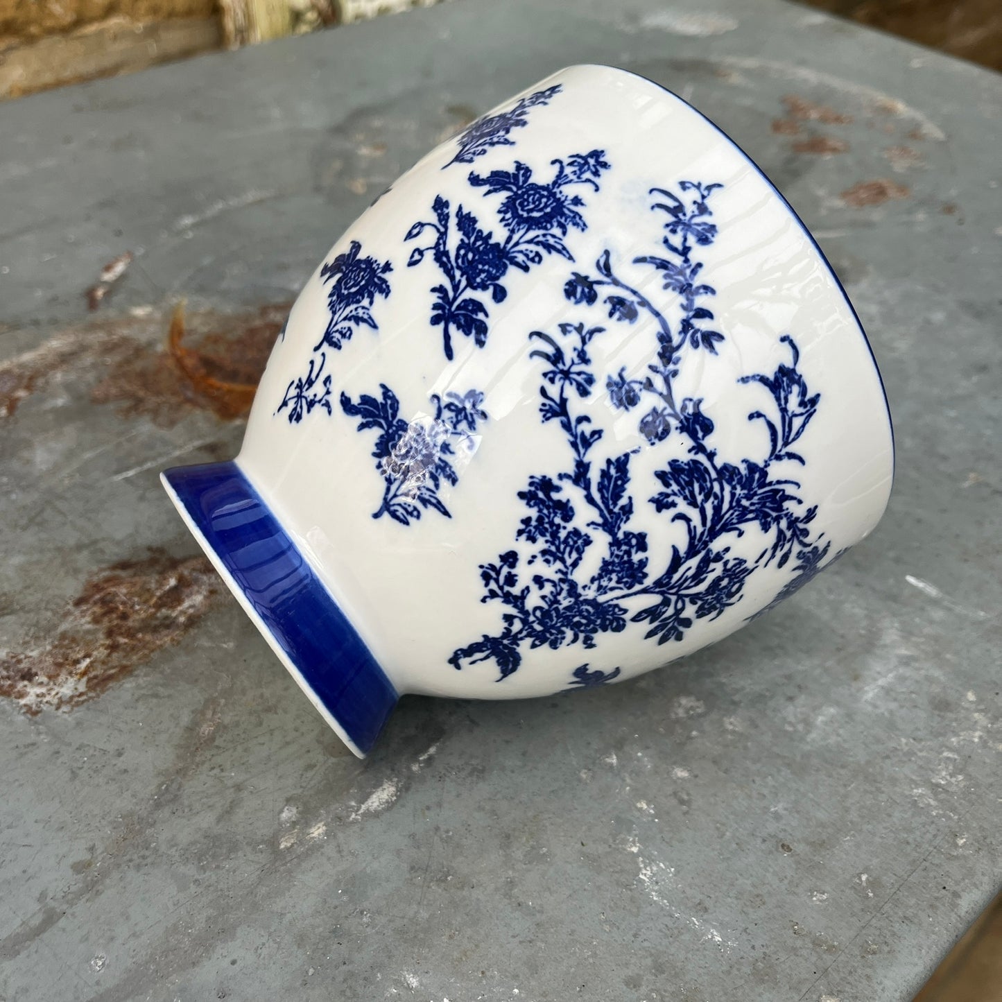 Blue & White plant pot