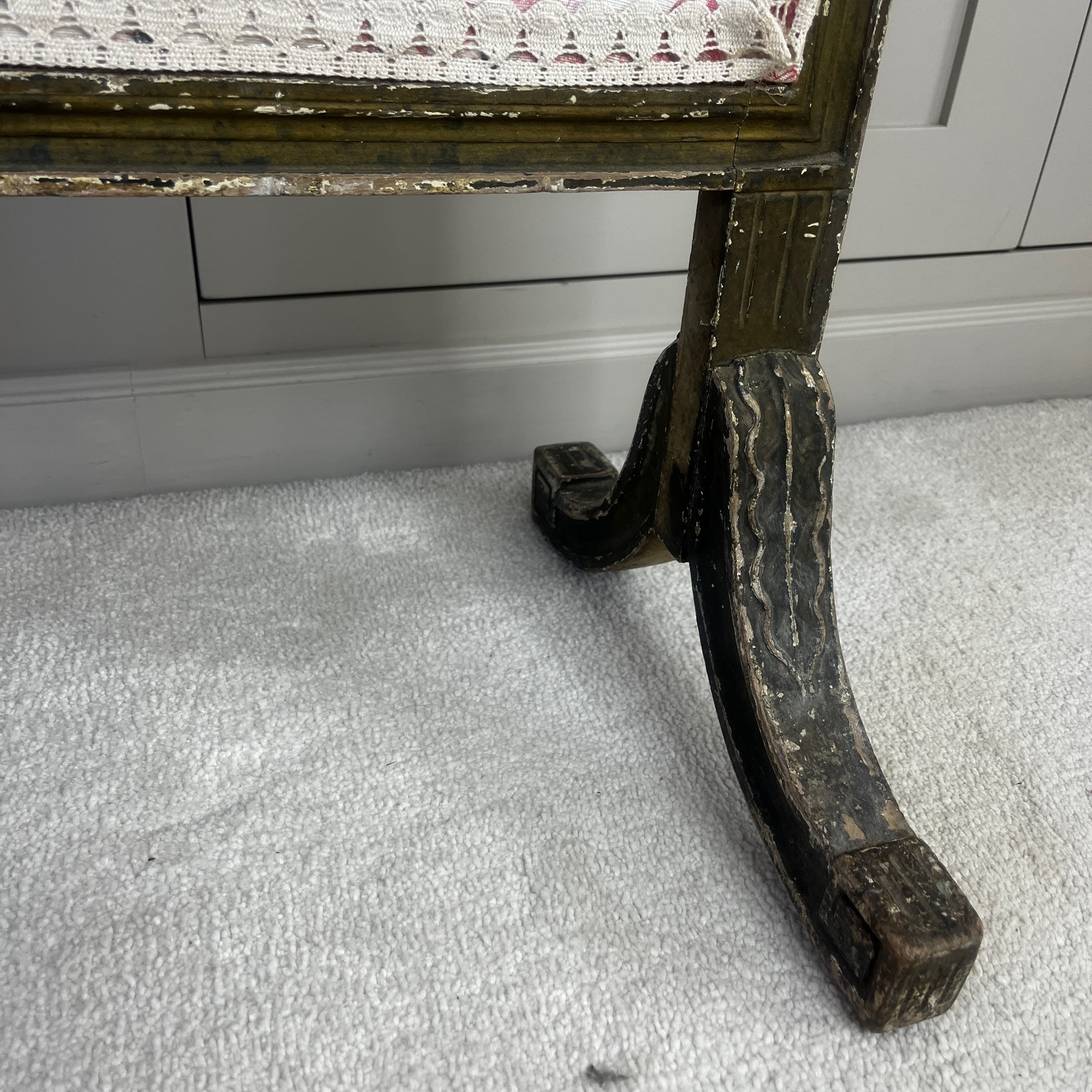 A vintage French fire screen featuring a classic Toile de Jouy fabric panel with an elegant pastoral scene in soft neutral tones