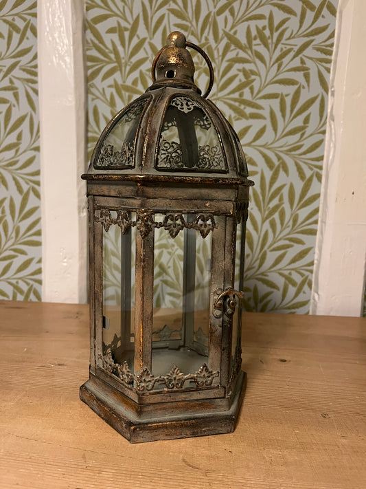 Decorative lantern