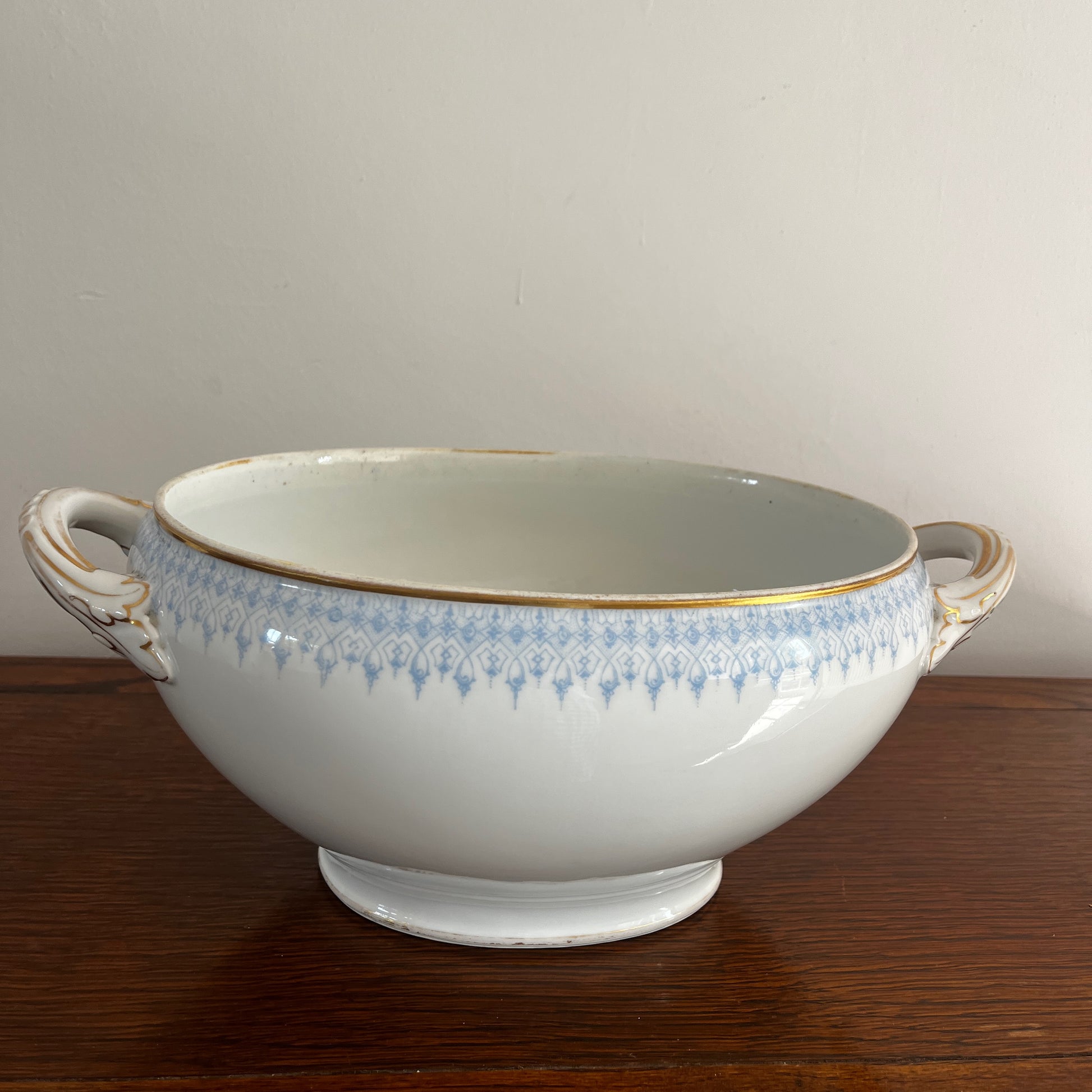Antique M. Roden Limoges porcelain soup tureen (soupière), featuring ornate decorative detailing and a classic elegant design